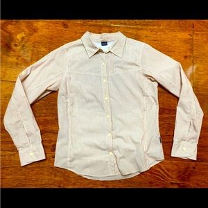 Women’s Patagonia Button Down with Pockets